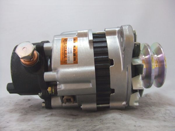 アトラス用 25A オルタネータ/A002T73586 X/23100-04D00